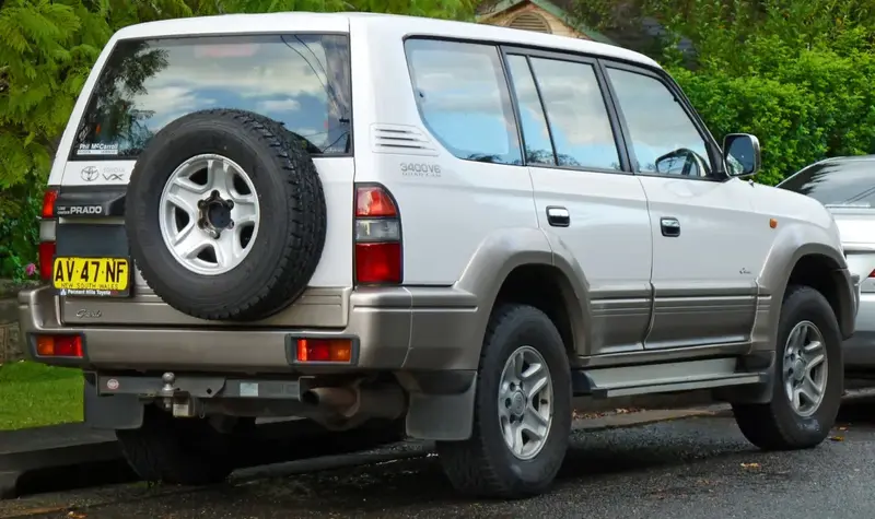 Toyota Land Cruiser Prado - 2