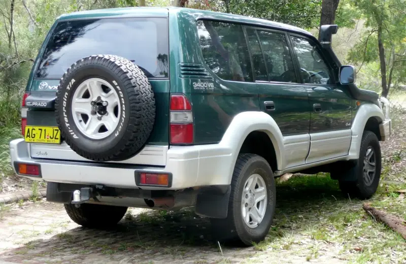 Toyota Land Cruiser Prado - 4