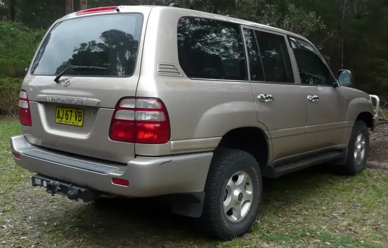 Toyota Land Cruiser - 5