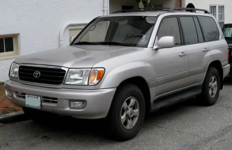 Toyota Land Cruiser - 2