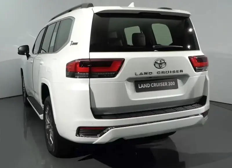 Toyota Land Cruiser - 2