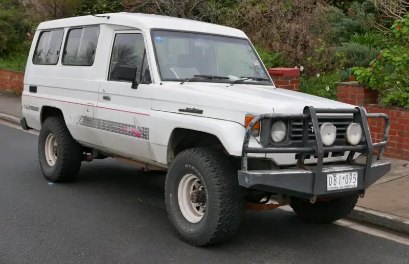 Toyota Land Cruiser - 3
