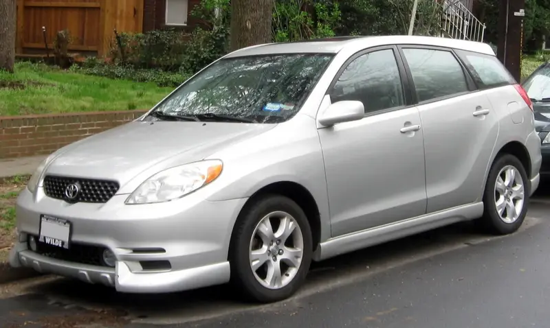 Toyota Matrix Matrix (E130)