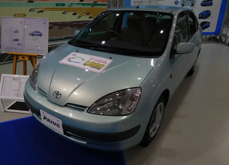 Toyota Prius - 3