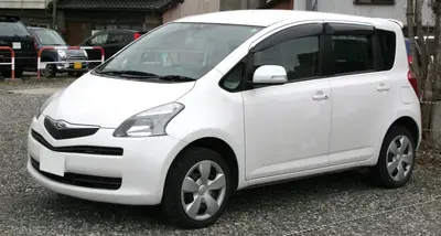 Toyota Ractis Ractis I