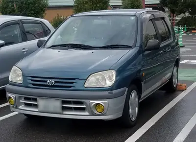 Toyota Raum Raum