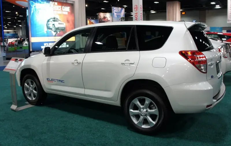 Toyota RAV4 - 2