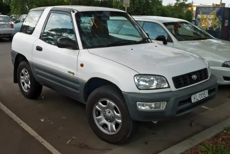 Toyota RAV4 - 4