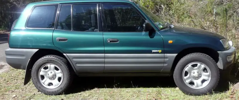 Toyota RAV4 - 3