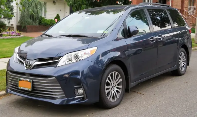 Toyota Sienna Sienna III (facelift 2018)