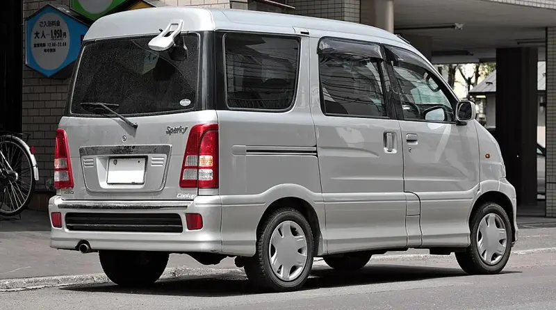 Toyota Sparky Sparky 1.3 i (88 bg) - görsel 2