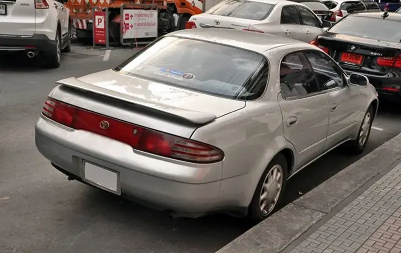 Toyota Sprinter - 2