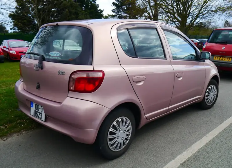 Toyota Vitz - 2