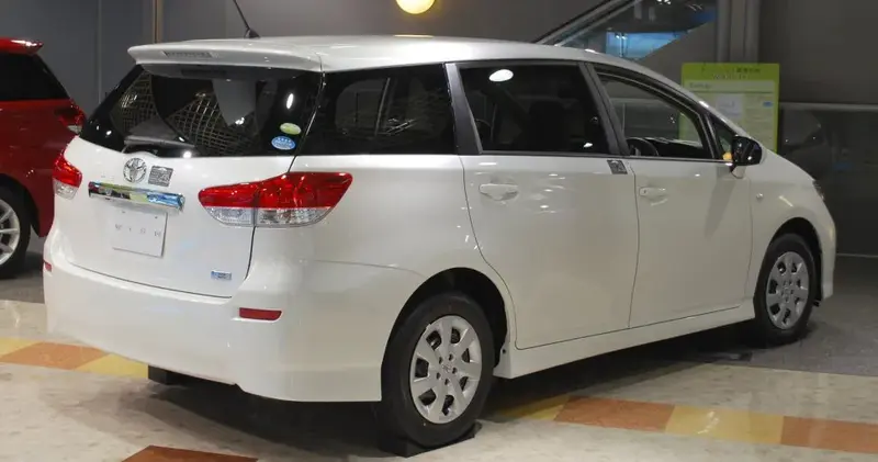 Toyota Wish - 2