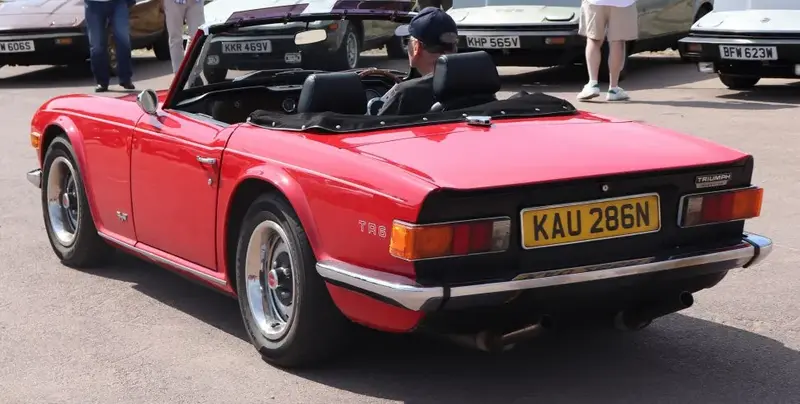 Triumph TR 6 - 2