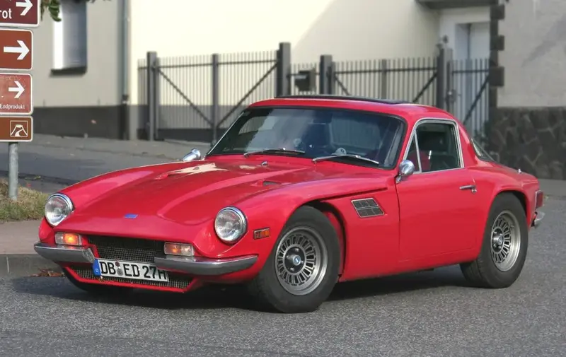 TVR 3000