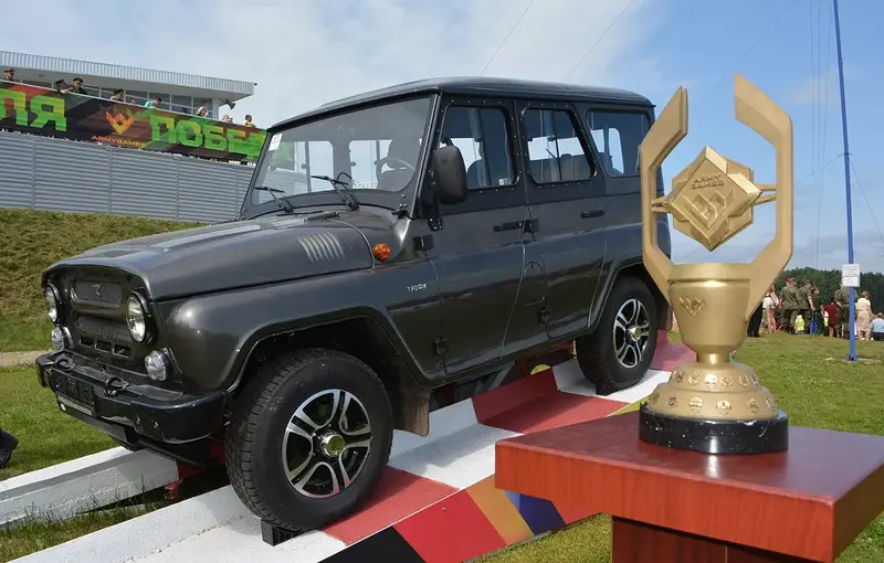 UAZ Hunter - 2