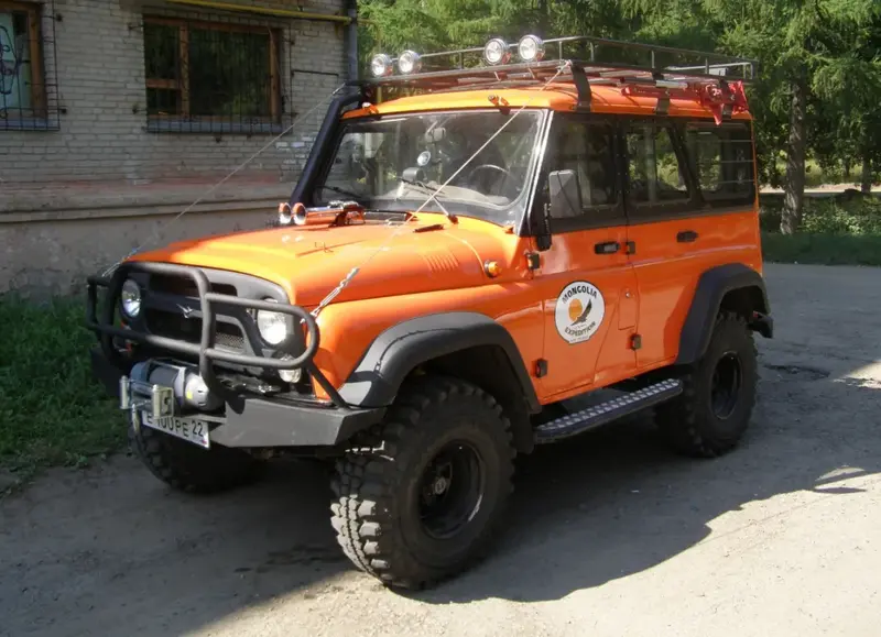 UAZ Hunter - 3
