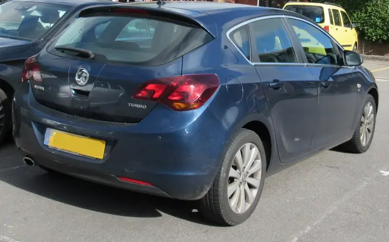 Vauxhall Astra - 2