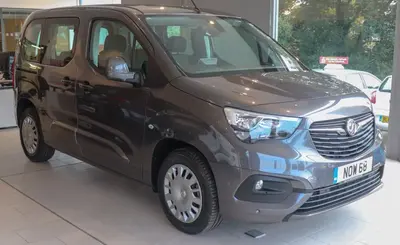 Vauxhall Combo Combo Life XL E