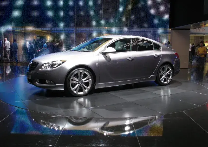 Vauxhall Insignia - 2