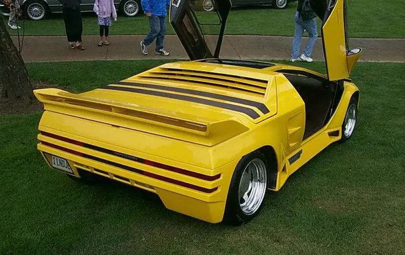 Vector W8 Twin Turbo - 2