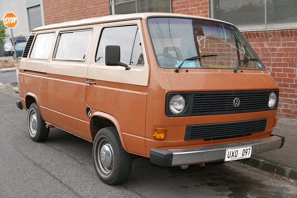 Volkswagen Caravelle - 2