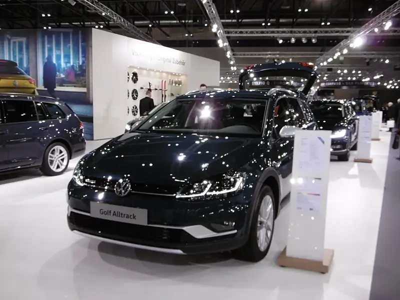 Volkswagen Golf - 5