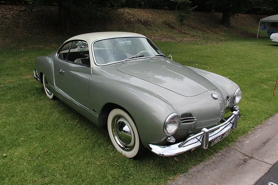 Volkswagen Karmann Ghia