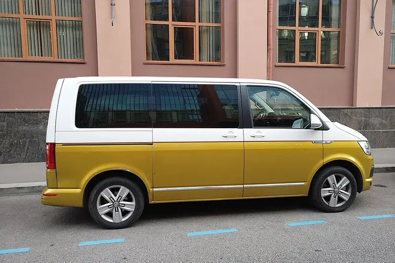 Volkswagen Multivan - 3