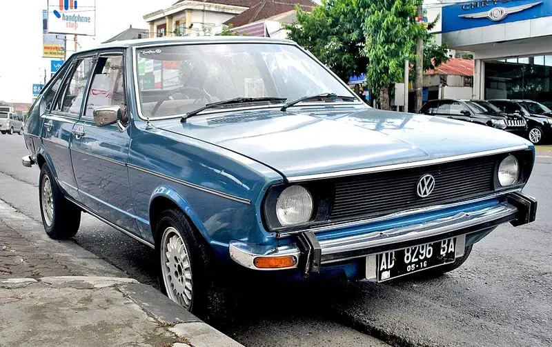 Volkswagen Passat - 2