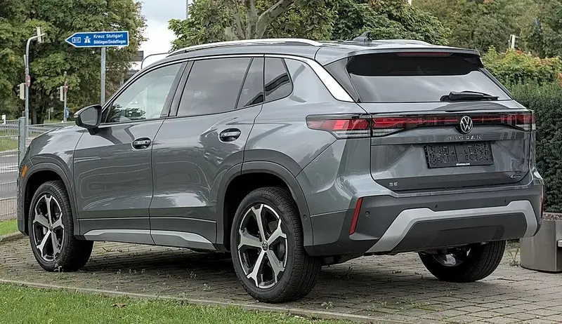 Volkswagen Tiguan - 2