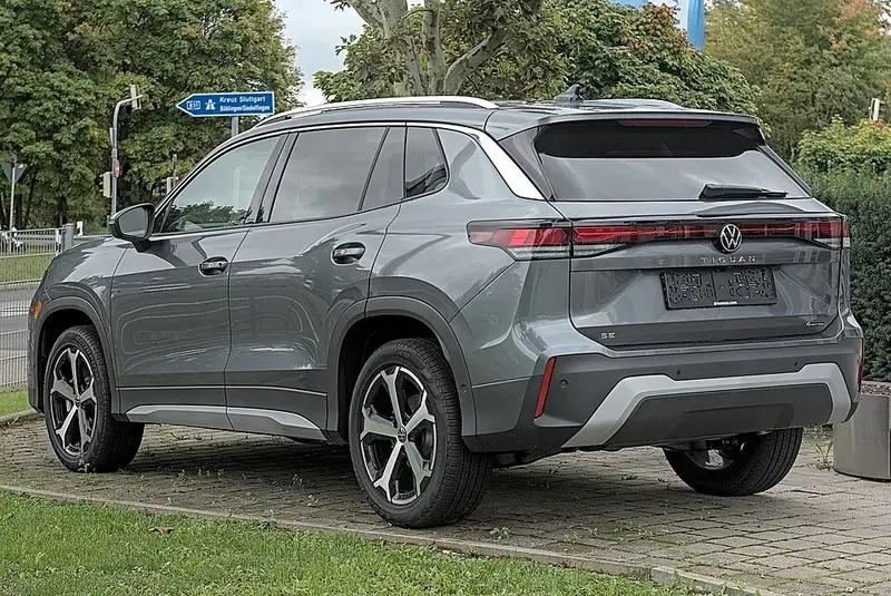 Volkswagen Tiguan - 3
