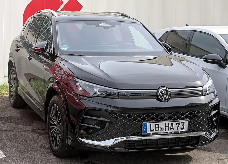 Volkswagen Tiguan - 2