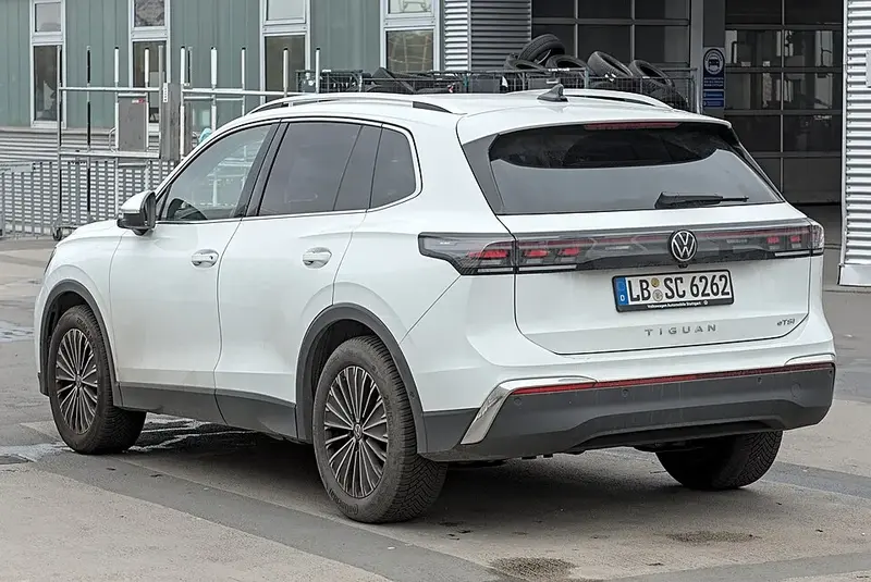 Volkswagen Tiguan - 3