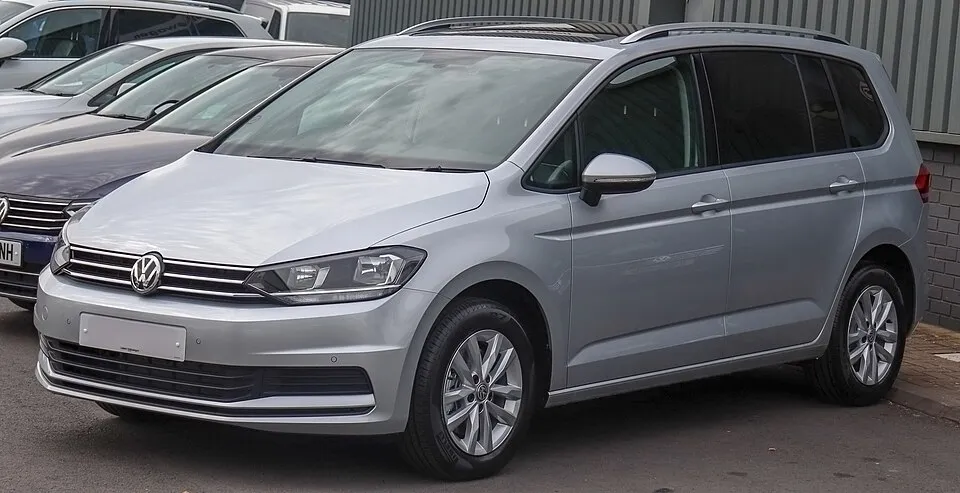 Volkswagen Touran - 2