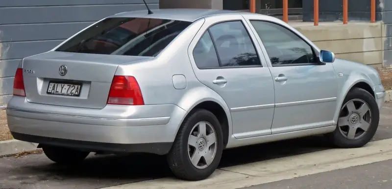 Volkswagen Bora - 2