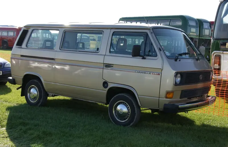Volkswagen Caravelle - 4