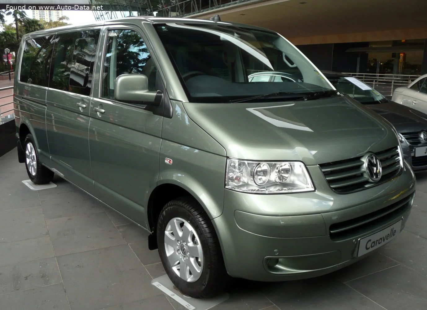 Volkswagen Caravelle Caravelle (T5)
