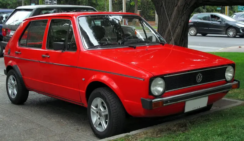 Volkswagen Golf - 2