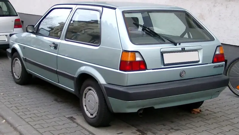 Volkswagen Golf - 4