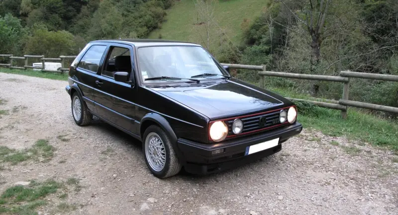 Volkswagen Golf - 5