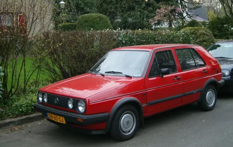 Volkswagen Golf - 4
