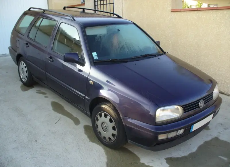 Volkswagen Golf - 3