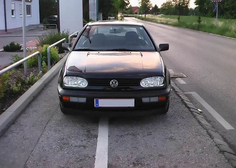 Volkswagen Golf - 5