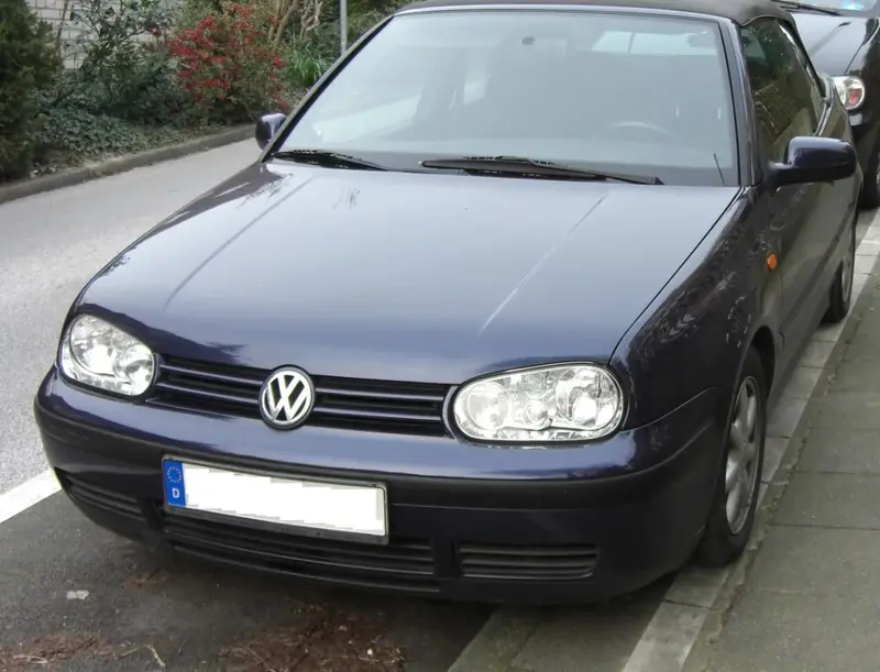 Volkswagen Golf - 4