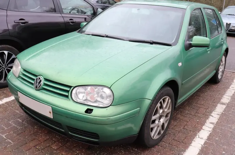Volkswagen Golf - 3