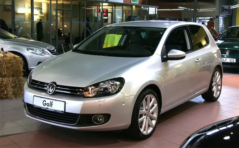 Volkswagen Golf - 3