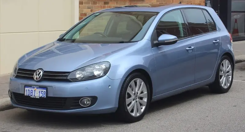 Volkswagen Golf - 3