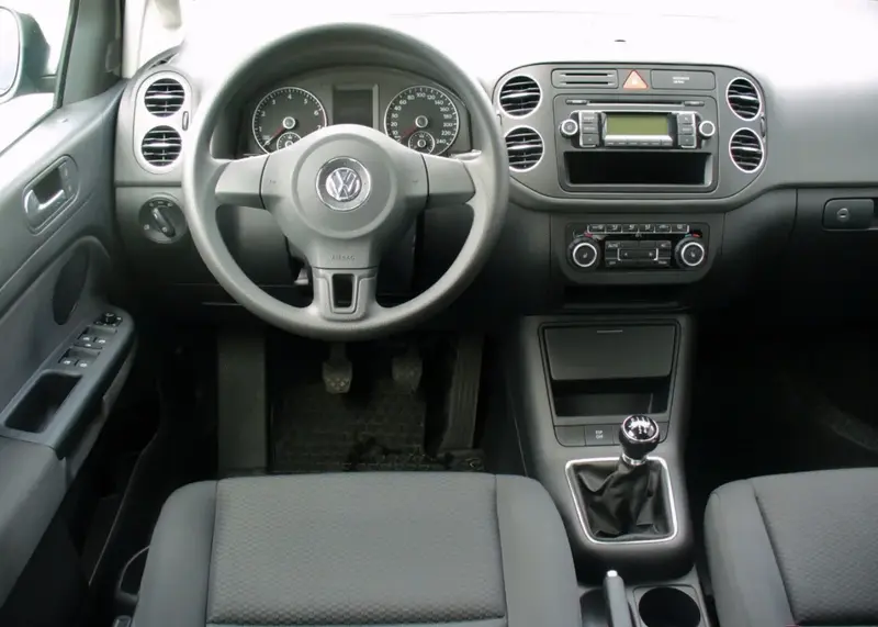 Volkswagen Golf - 3